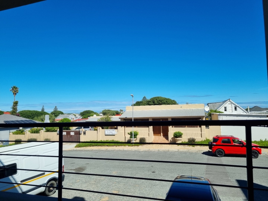 2 Bedroom Property for Sale in Gansbaai Central Western Cape